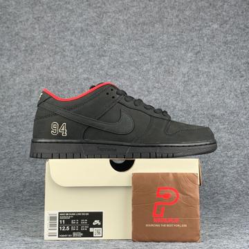 Supreme x Nike Dunk Low SB 'Black'